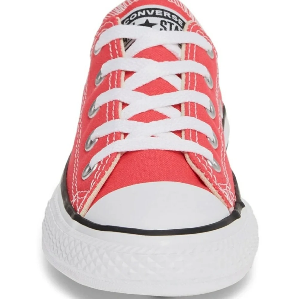 Converse shoes Juniors CTAS Ox size 1Y color stawberry jam